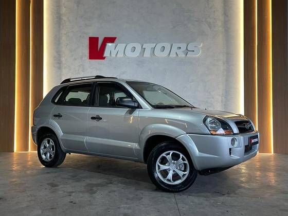 HYUNDAI TUCSON 2.0 MPFI GL 16V 142CV 2WD GASOLINA 4P MANUAL HYUNDAI TUCSON 2.0 MPFI GL 16V 142CV 2WD GASOLINA 4P MANUAL